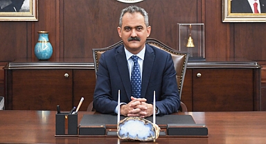 BAKAN ÖZER: EĞİTİME ARA 27 MART'A UZATILDI