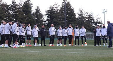 BASEL GEÇİLECEK BAŞKA YOLU YOK