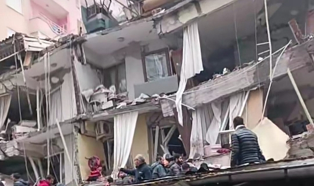 ÇOK SAYIDA ÖLÜ VE YARALI VAR!