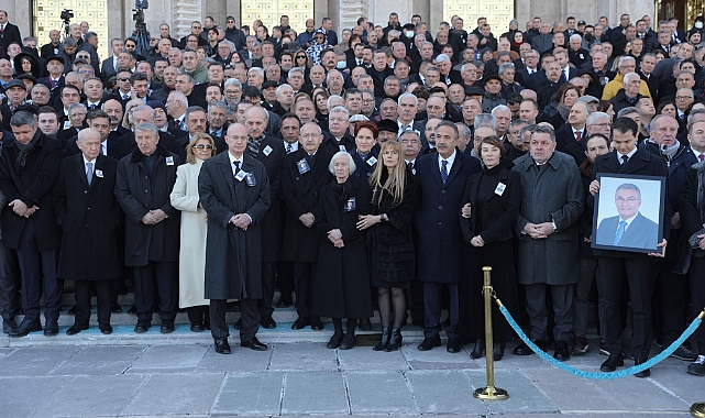 DENİZ BAYKAL SON YOLCULUĞUNA UĞURLANDI