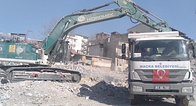 DEPREMDE CAN KAYBI 42 BİNİ GEÇTİ