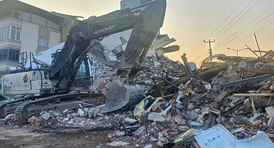 DEPREMİN 8'İNCİ GÜNÜ: CAN KAYBI 31 BİN 643'E YÜKSELDİ