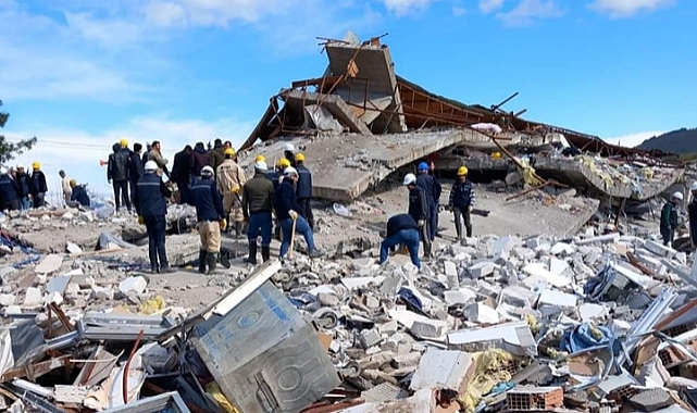 DEPREMİN ÜÇÜNCÜ GÜNÜ: CAN KAYBI 9 BİN 57'YE YÜKSELDİ