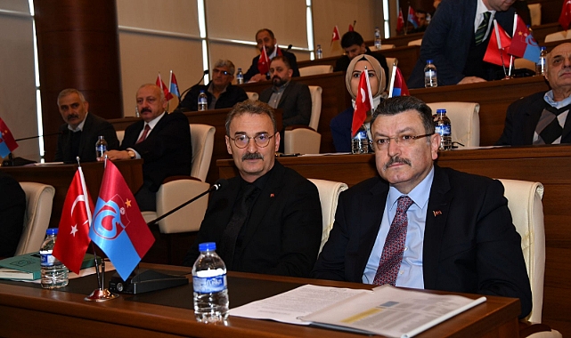 GENÇ, DESTEKLERİNDEN DOLAYI TRABZONLULARA TEŞEKKÜR ETTİ