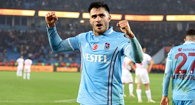 GOL ATMADAN BÜYÜK OYNUYOR