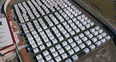 İBB DEPREMİN YARALARINI SARMAYA DEVAM EDİYOR