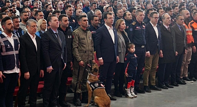 İMAMOĞLU DEPREM BÖLGESİNDE ÖZVERİYLE ÇALIŞAN 2 BİN 800 PERSONELLE BULUŞTU