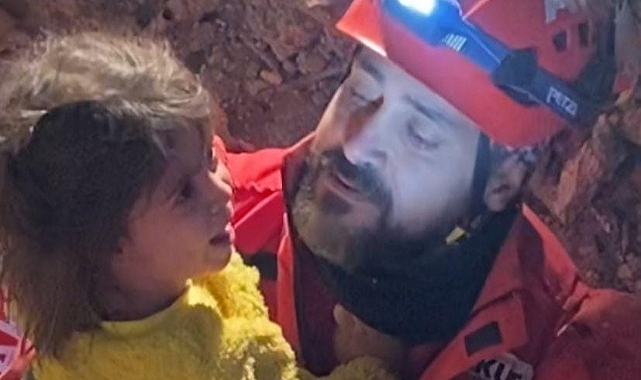 KAHRAMANMARAŞ'A CAN KURTARMAYA GİTTİ, AİLESİNDEN 4 KİŞİYİ DEPREMDE KAYBETTİ