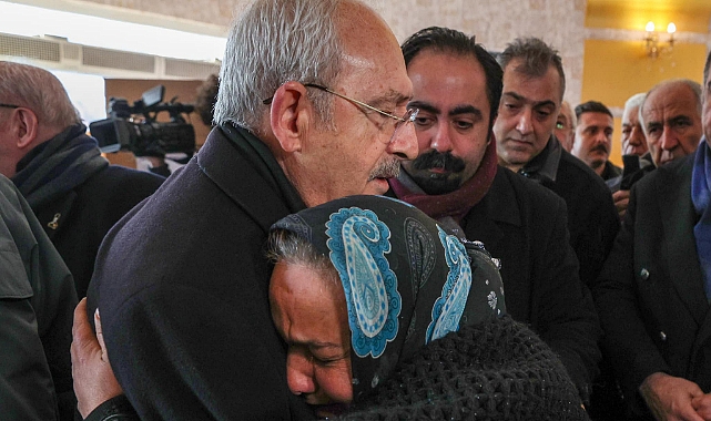 KILIÇDAROĞLU, ORTAK YAYINDA DEPREMZEDELER İÇİN BİR MAAŞ BAĞIŞ YAPTI