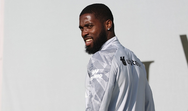 UMUT BULUT’DAN 11 YIL SONRA DJANİNY