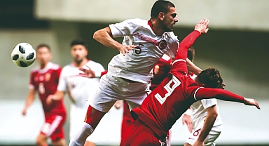 YILDIZLARIN FORMALARIYARDIM BAYRAĞI OLDU