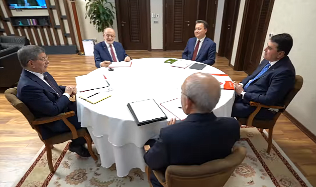 5 LİDER BİR ARAYA GELDİ: GÖRÜŞME BAŞLADI