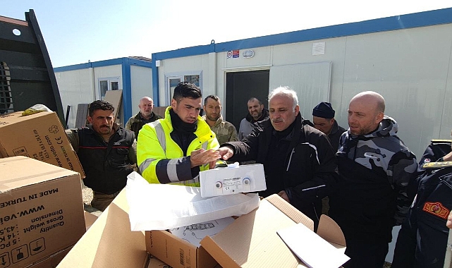 BÜYÜKŞEHİR TAYDES İLE DEPREMZEDELERİN HAYATINI KOLAYLAŞTIRIYOR