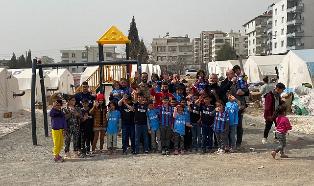 DEPREM BÖLGELERİNDE ÇOCUKLAR İÇİN OYUN PARKLARI KURULDU