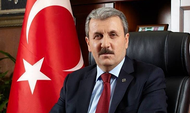 DESTİCİ KIZILAY BAŞKANI'NA 'İSTİFA' ÇAĞRISINI YİNELEDİ