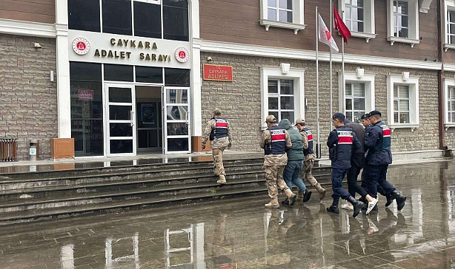 TRABZON'DA HIRSIZLAR YAKAYI ELE VERDİ