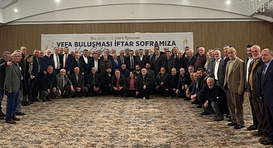 AK PARTİ KURUCULARI BİRLİK VE BERABERLİK MESAJI VERDİ