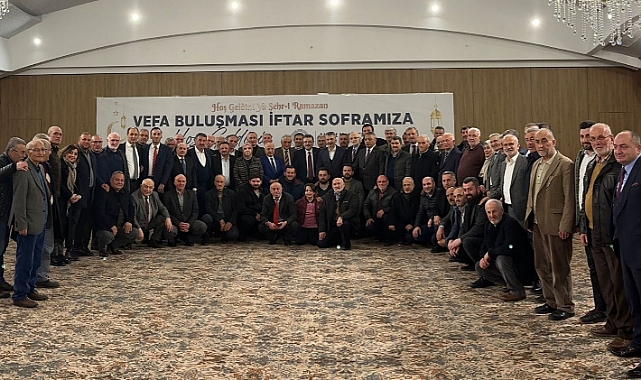 AK PARTİ KURUCULARI BİRLİK VE BERABERLİK MESAJI VERDİ