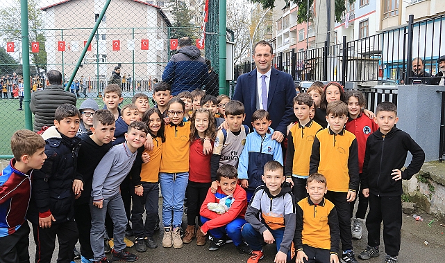 AKÇAABAT’TA İLKOKULLAR ARASI FUTBOL ŞENLİĞİ BAŞLADI