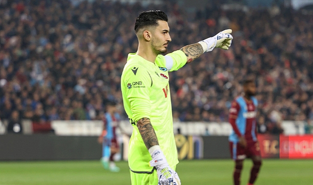 KAPTAN GEMİNİN DÜMENİNDE!