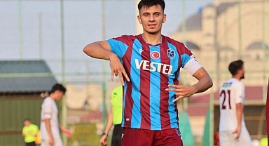 SÜLEYMAN İMZAYI ATIYOR