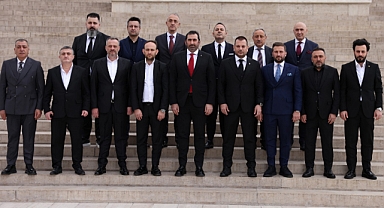 YÖNETİM AĞIR ÇEKİM GİDİYOR!