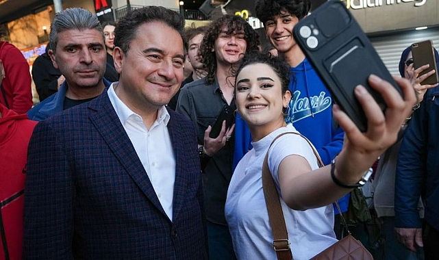 BABACAN SOKAĞA ÇIKTI: ÜMİTSİZLİK SÖZ KONUSU DEĞİL