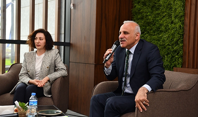 BAŞKAN ZORLUOĞLU TRABZONLU KADINLARLA BİR ARAYA GELDİ