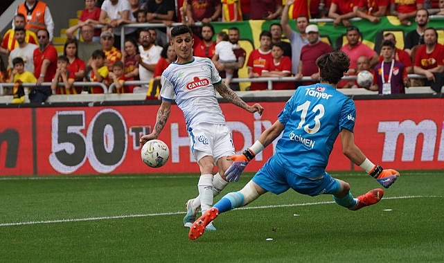 ÇAYKUR RİZESPOR  ELİNDEKİ KISMETİ TEPTİ!