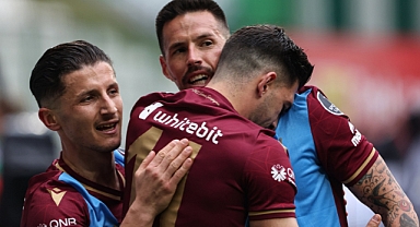 FIRTINA RÖVANŞ PEŞİNDE