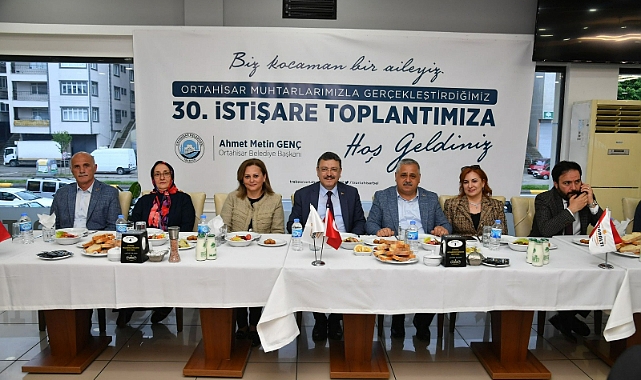 GENÇ, MUHTARLARLA BULUŞTU