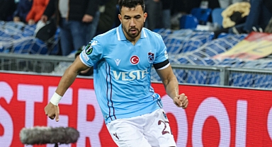 KRALLIKLAR FIRTINA’YA UZAK!