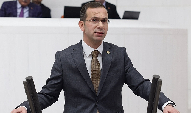 SALH CORA, VATANDAŞLARLA VEDAŞLAŞTI