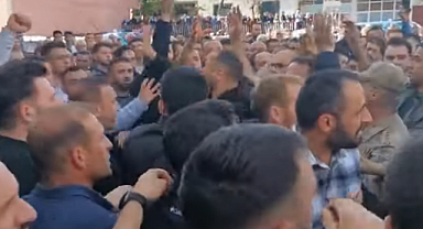 ZORLUOĞLU CENAZEDE PROTESTO EDİLDİ!