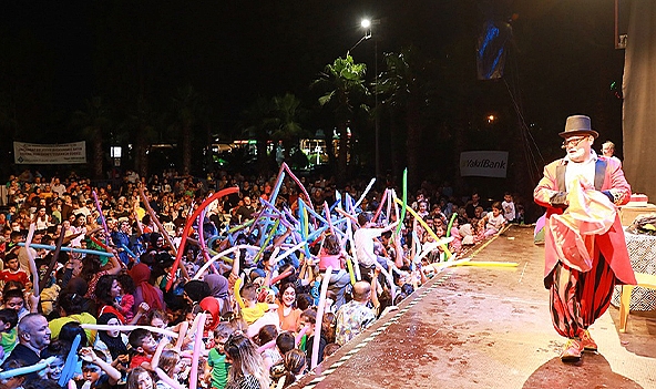 AKÇAABAT AÇIK HAVA TİYATRO GÜNLERİ BAŞLIYOR