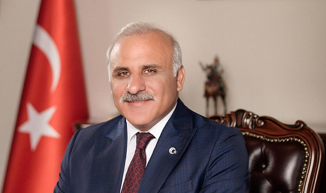 BAŞKAN ZORLUOĞLU'NDAN BABALAR GÜNÜ MESAJI