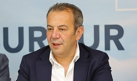 BOLU BELEDİYE BAŞKANI TANJU ÖZCAN YENİDEN CHP'DE
