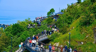 BOZTEPE SEYİR TERASI BAYRAM TATİLİNİN VAZGEÇİLMEZİ OLDU!