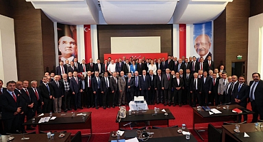 CHP İL BAŞKANLARI KILIÇDAROĞLU'NA SAHİP ÇIKTI