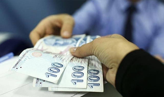 EMEKLİ MAAŞ VE İKRAMİYELERİ ÖDENMEYE BAŞLANDI