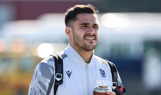 HANİ GOMEZ'E TEKLİF YAĞIYORDU?