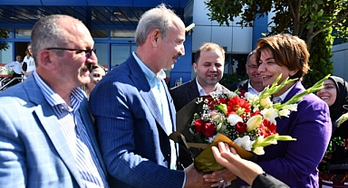 ‘HANIMAĞA’YA COŞKULU KARŞILAMA