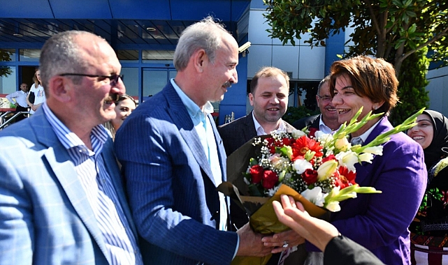 ‘HANIMAĞA’YA COŞKULU KARŞILAMA