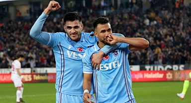 İKİ İSME TEKLİF YAĞMURU YALANMIYMIŞ?