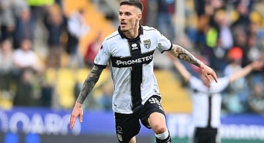 İSİMLER HAVADA UÇUŞUYOR