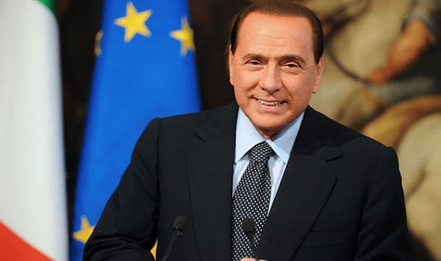 İTALYA'NIN ESKİ BAŞBAKANI SİLVİO BERLUSCONİ HAYATINI KAYBETTİ