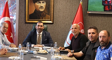 MAÇ ÖNCESİ DOSTLUK YEMEĞİ