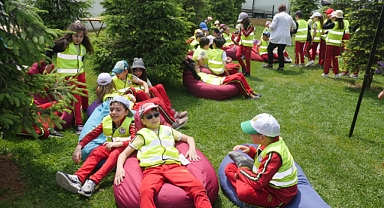 ÖĞRENCİLER DUVAR BOYAMA ETKİNLİĞİNDE BULUŞTU