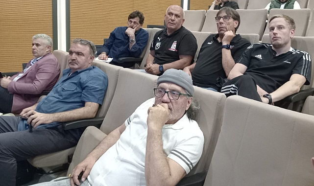 TRABZON DA PROFESYONEL FUTBOL ÇALIŞTAYI YAPILDI