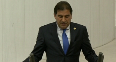 ÜNAL KARAMAN YEMİN TÖRENİNDE HEYECANLANDI